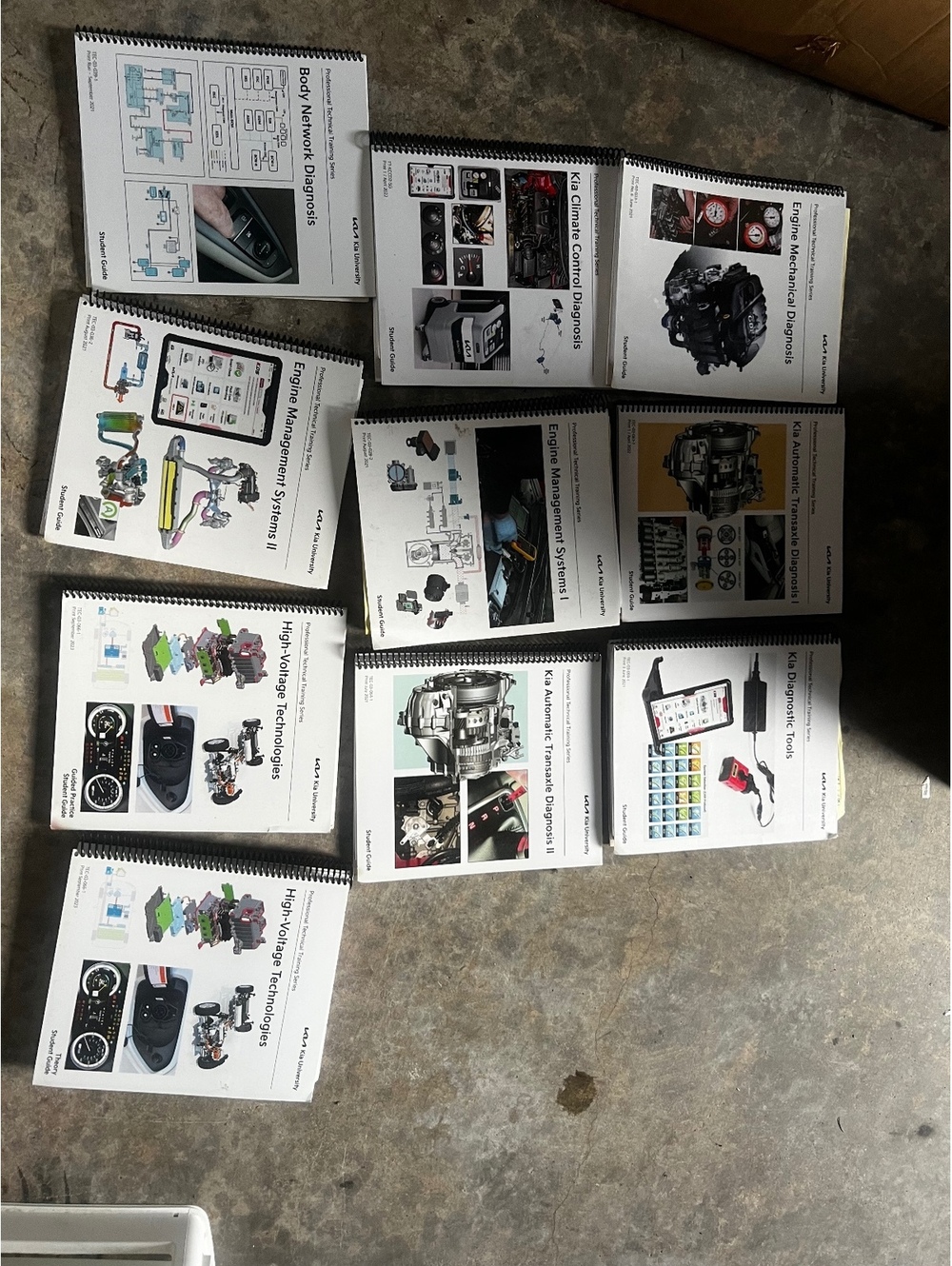 Kia University Professional Technical Training Series Manuals
